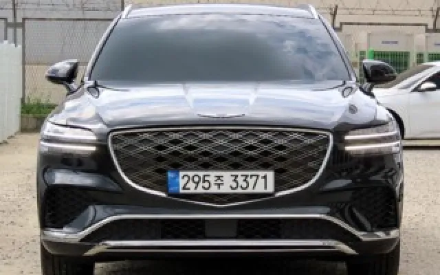 수원실매물중고차 GV70 2.5T 가솔린 2WD 매물 사진 11 - 2024/07 28,102km
