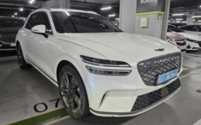 수원실매물중고차 일렉트리파이드 GV70 e-AWD 매물 사진 9 - 2022/08 149,451km